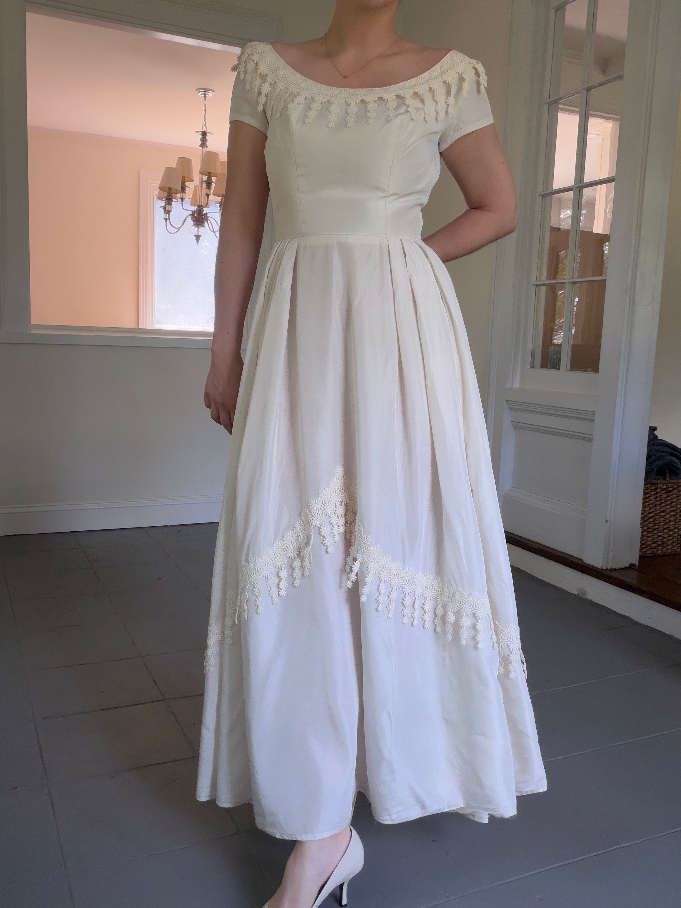 Vintage 40s Cahill Of Beverly Hills Couture Wedding Dress With Guipure Lace