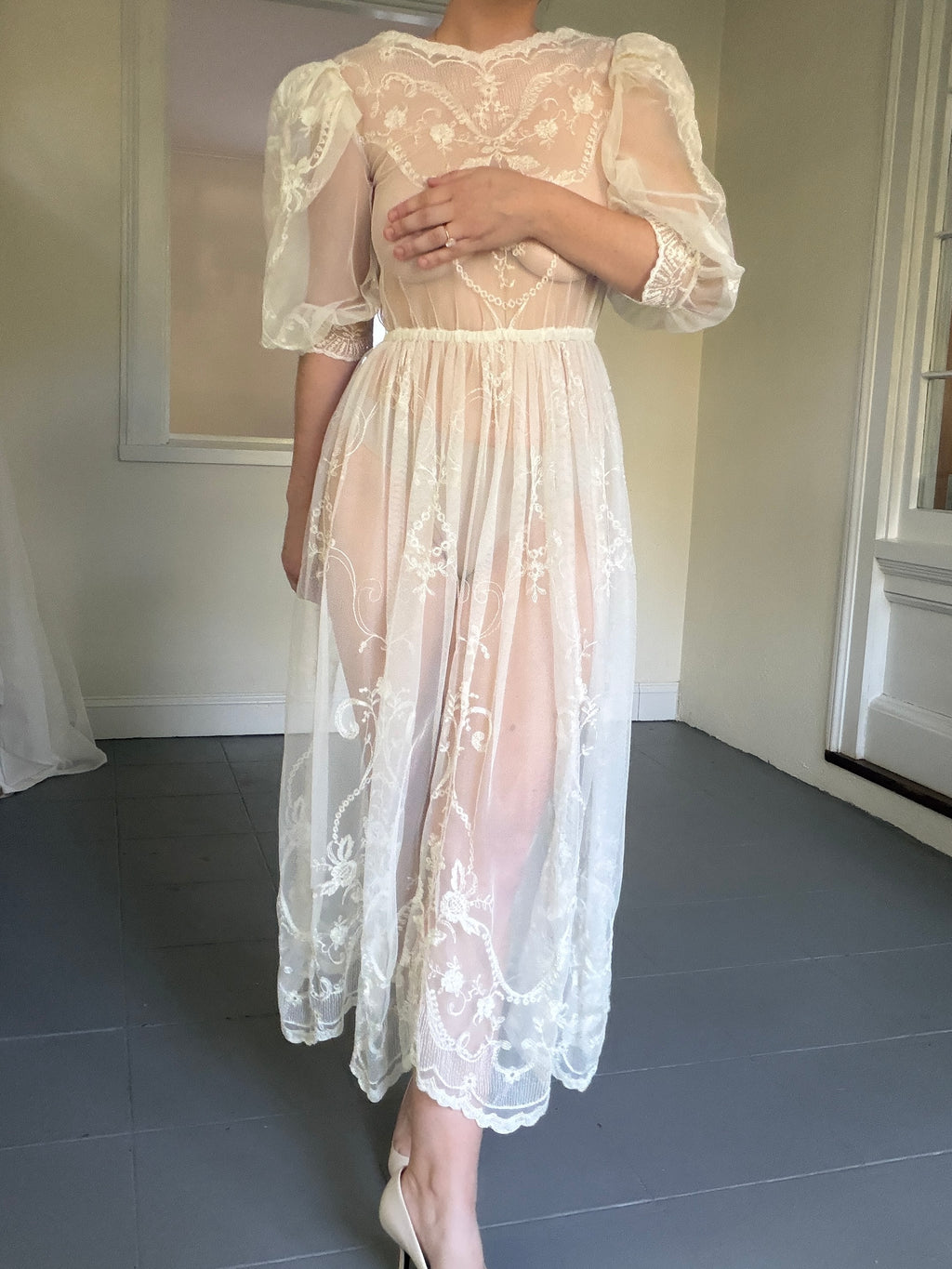 Vintage 70s Sheer Embroidered Mesh 3/4 Length Sleeve Midi