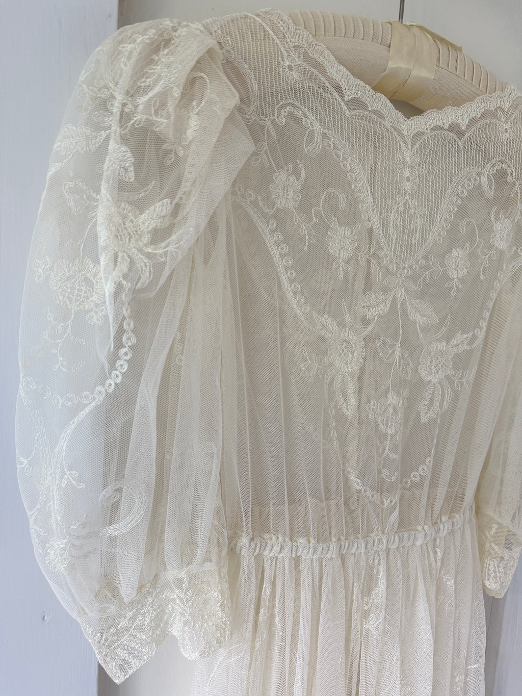 Vintage 70s Sheer Embroidered Mesh 3/4 Length Sleeve Midi