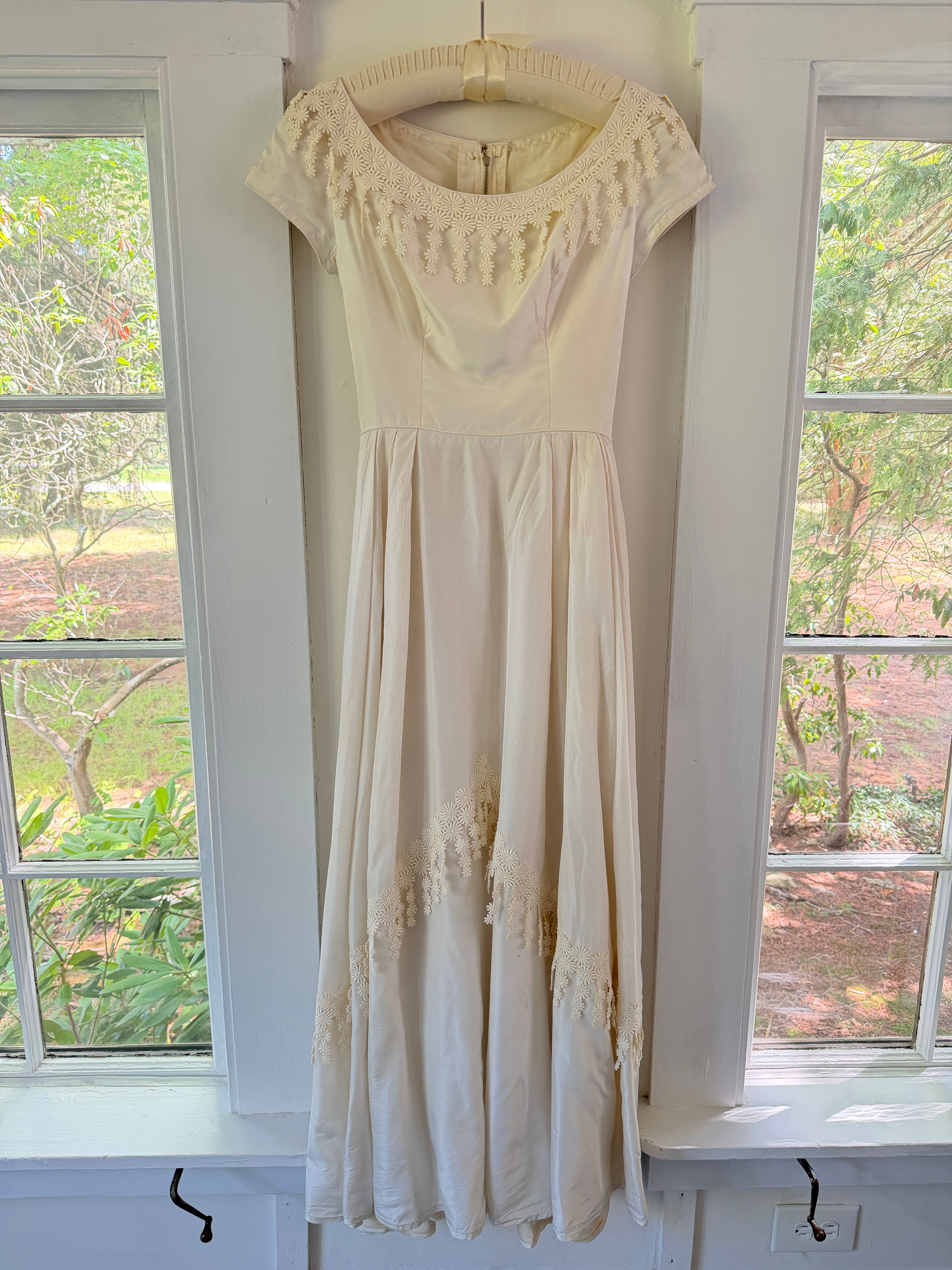 Vintage 40s Cahill Of Beverly Hills Couture Wedding Dress With Guipure Lace