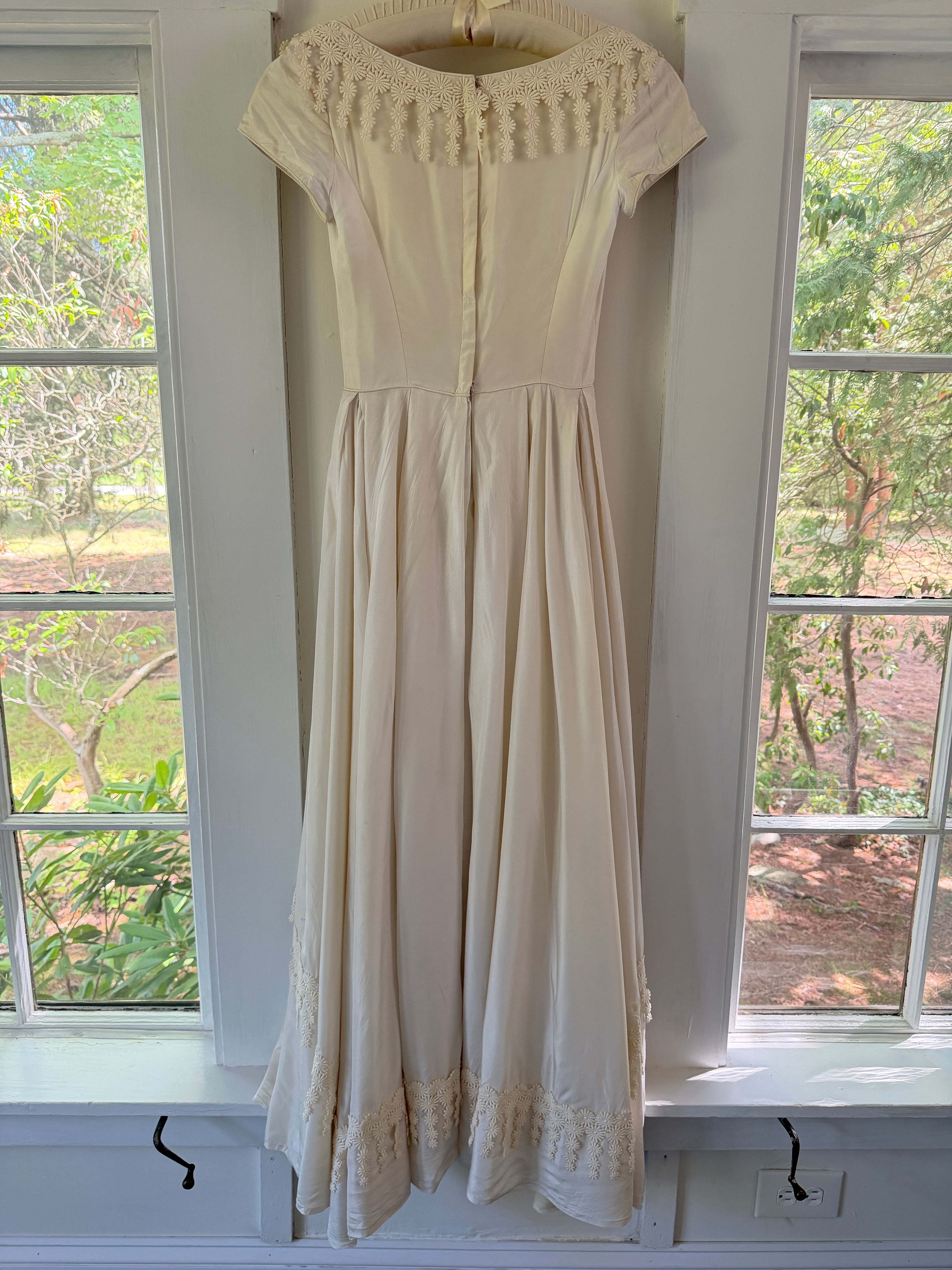 Vintage 40s Cahill Of Beverly Hills Couture Wedding Dress With Guipure Lace