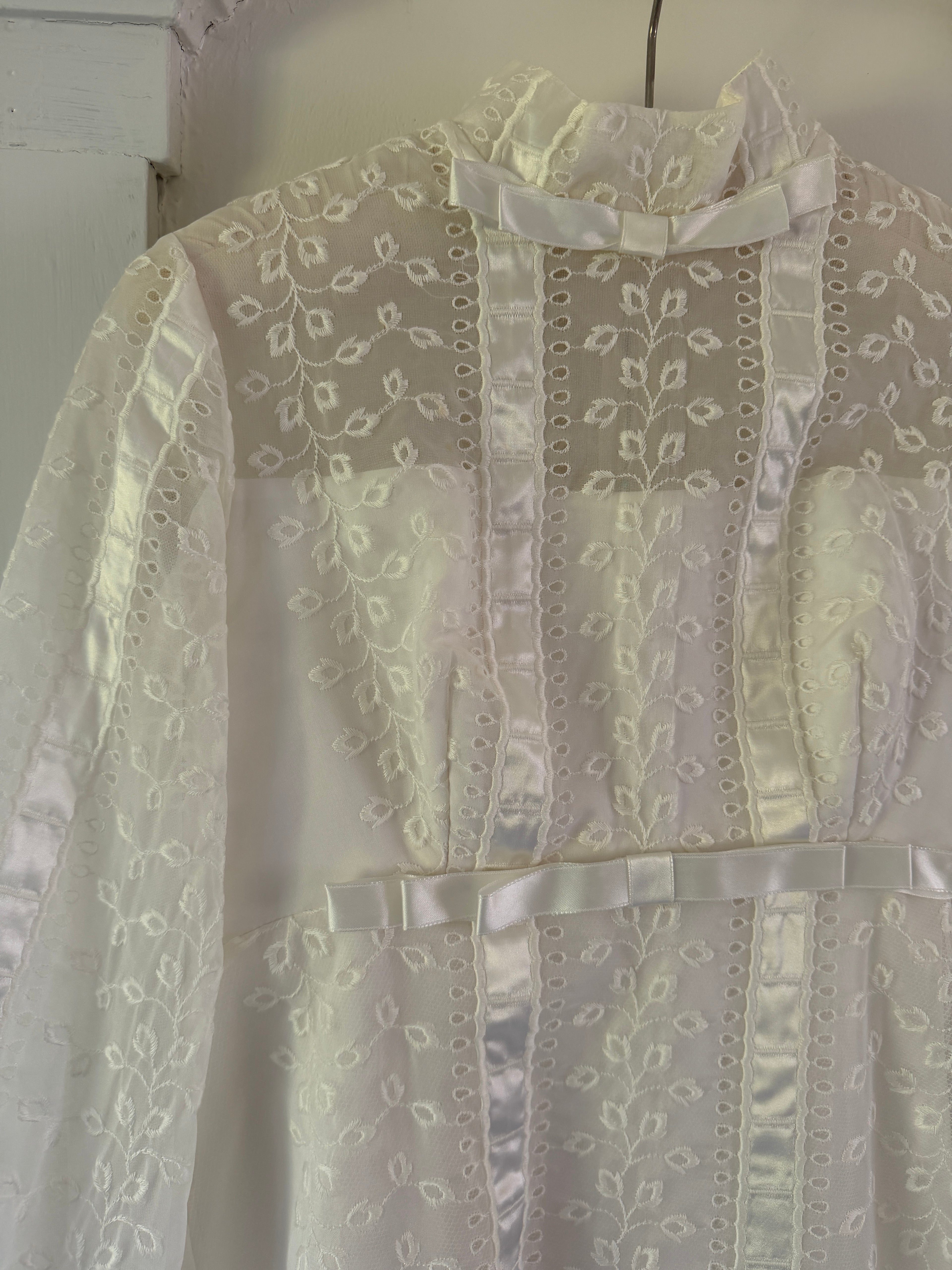 Vintage 60s Alfred Angelo Original Empire Waist Broderie Anglaise Wedding Gown